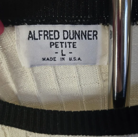 Retro Alfred Dunner Beige & Black Striped Pullover Sweater Top | Size M - Picture 4 of 5